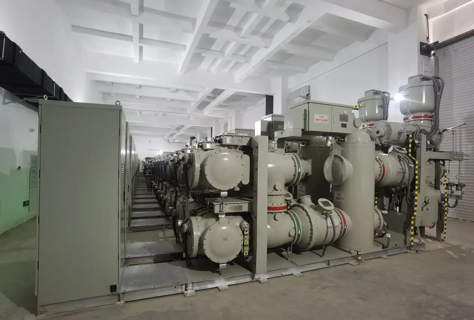 Aparamenta h&iacute;brida aislada en gas de 145 kV de Sieyuan instalada en una subestaci&oacute;n.