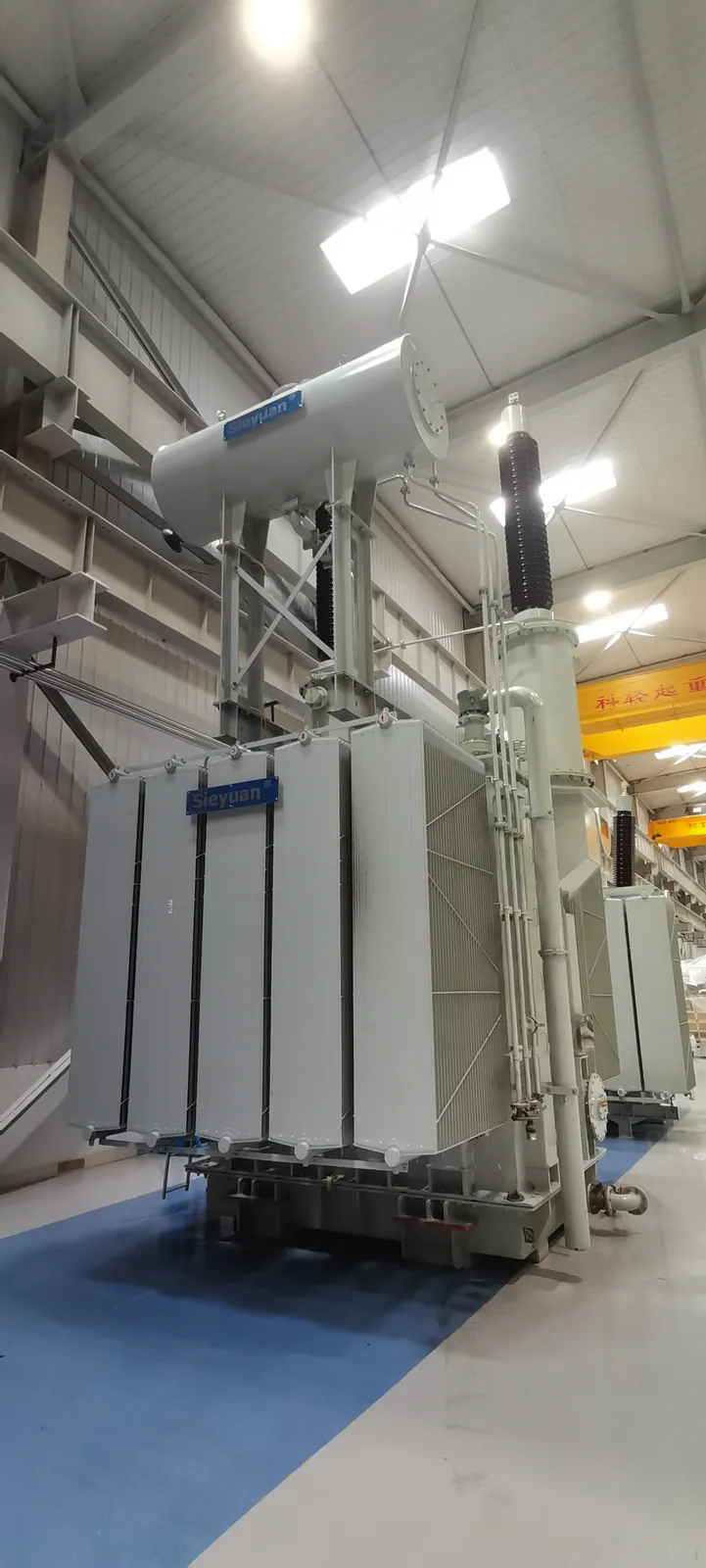 Reactancia de alta tensi&oacute;n de Sieyuan (110 kV, shunt monof&aacute;sica) instalada en obra.