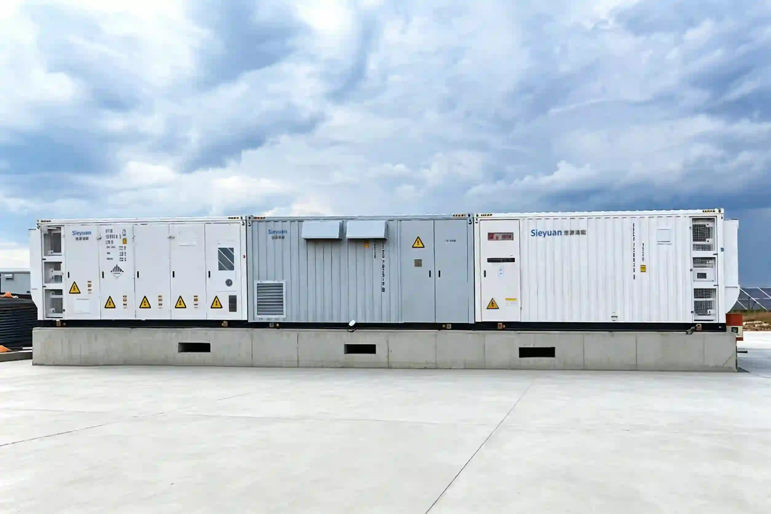 Microrred fotovoltaica-di&eacute;sel-almacenamiento de Sieyuan que abastece a una planta metal&uacute;rgica en Kolwezi