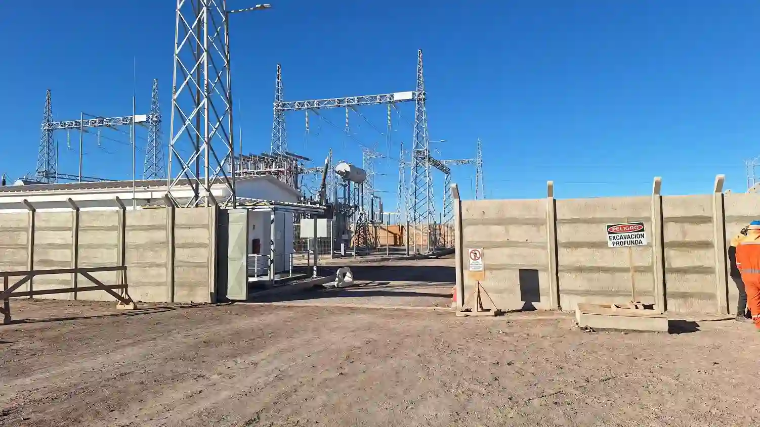 L&iacute;nea de aparamenta de media tensi&oacute;n de 40,5 kV de Sieyuan en una subestaci&oacute;n chilena