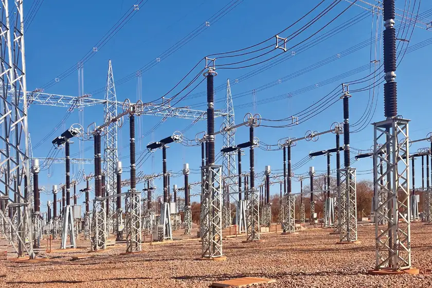 Parque de maniobra de 550 kV con seccionadores de Sieyuan en una central fotovoltaica en Brasil